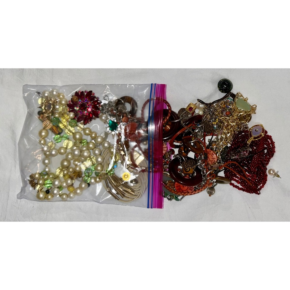 1-2lbs Mix Lot BROKEN Vintage + Modern‎ Jewelry